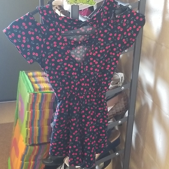 Romper - Picture 2 of 3